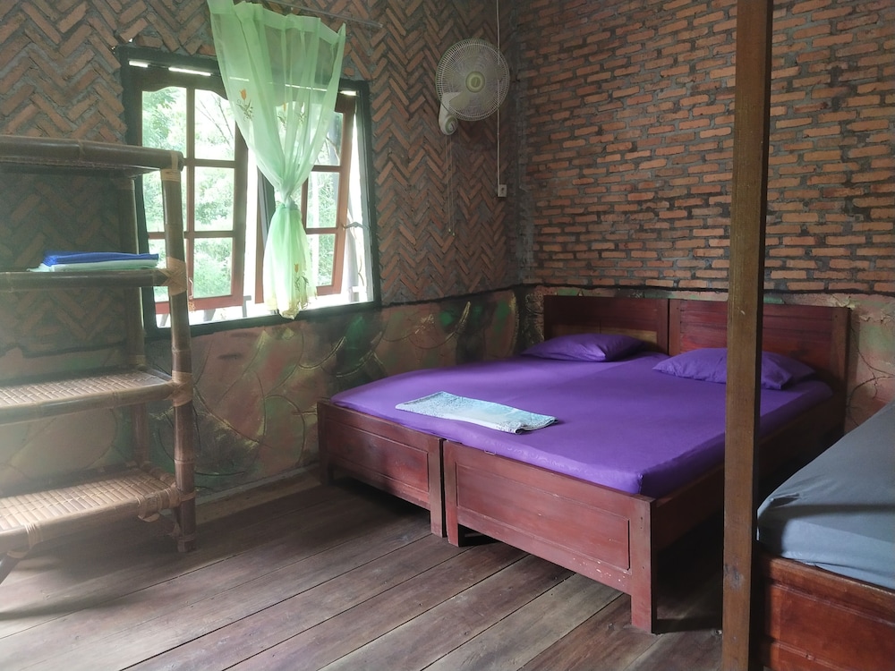 Villa, 3 Bedrooms, Kitchen, River View photo 1