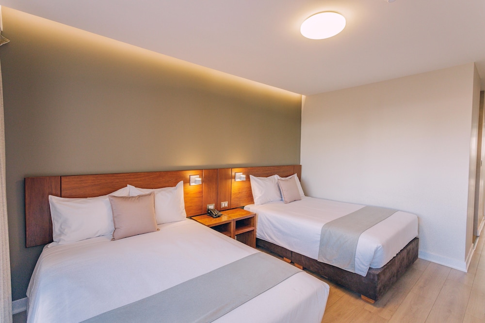 Superior Room, 2 Double Beds, Non Smoking photo 2