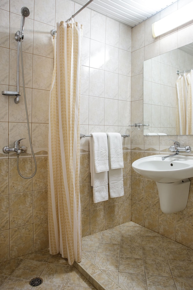 Deluxe Apartment, 1 Bedroom, Balcony - Photo 8
