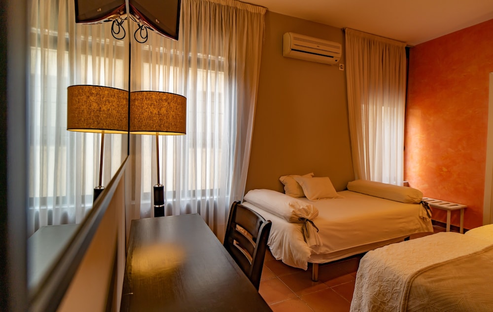 Triple Room - Photo 4