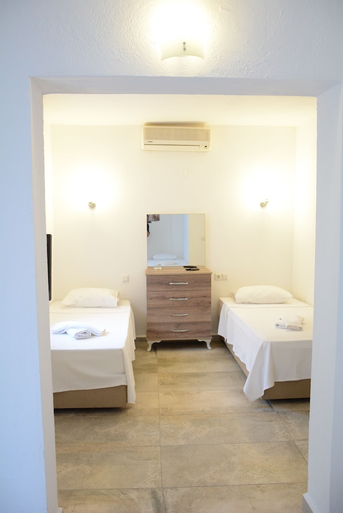 Classic Double Room, 1 Bedroom photo 3
