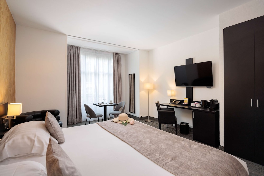 Superior Room, 1 King Bed, Non Smoking (Extra bed on request) - Photo 8