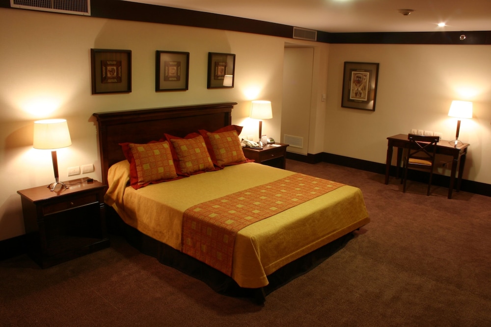 Executive Suite photo 2
