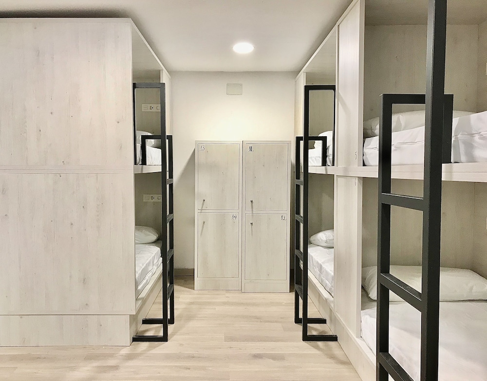 Dormitorio compartido, Solo mujeres, Baño privado (12 camas)
