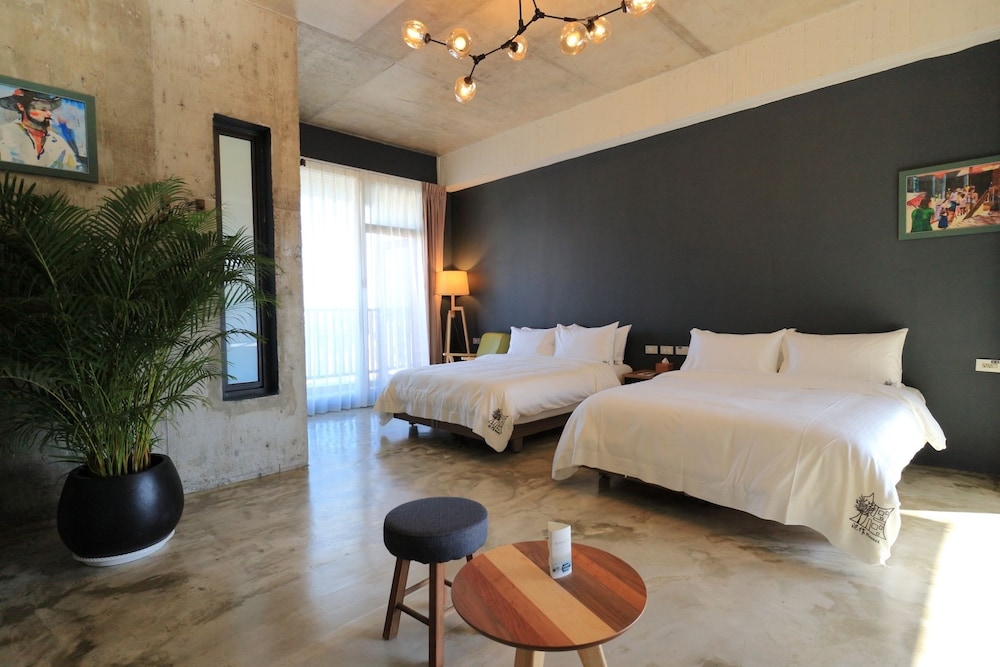 Deluxe Quadruple Room, Non Smoking, Ocean View photo 3