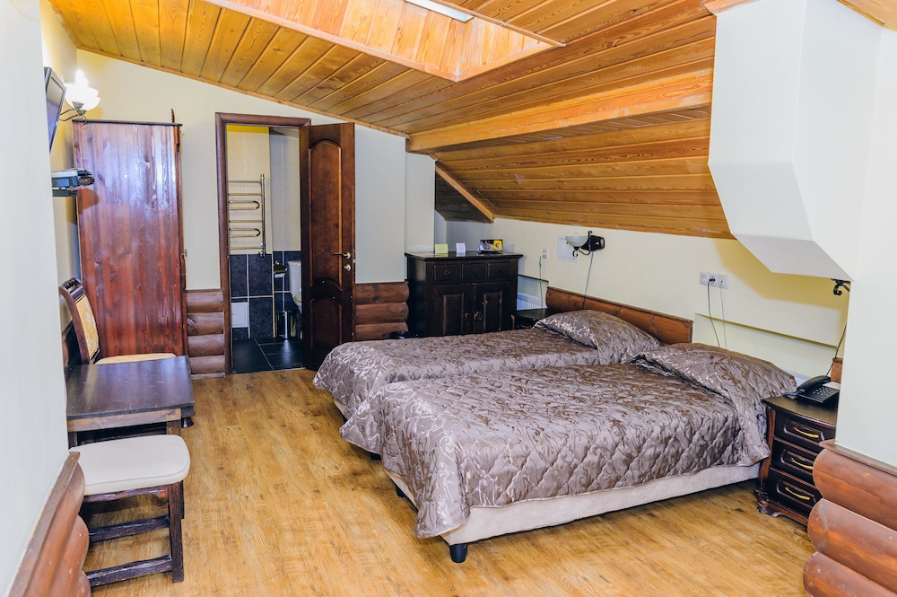 Suite, 1 Bedroom, Kitchen photo 2