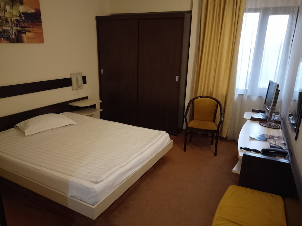 Business Single Room