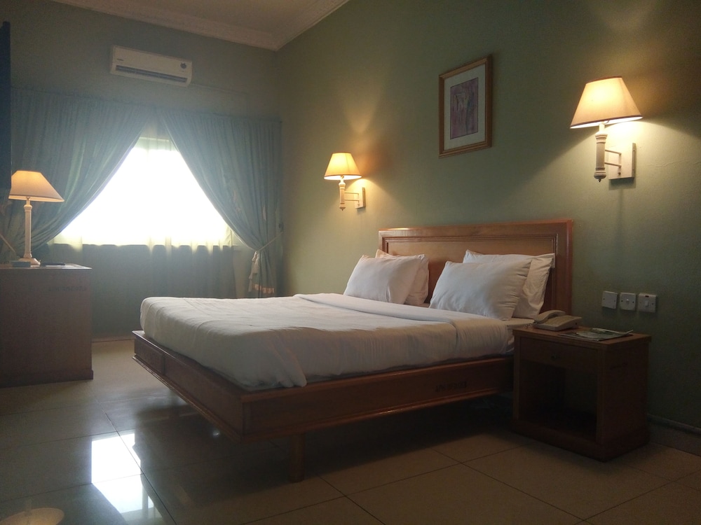 Royal Suite photo 3