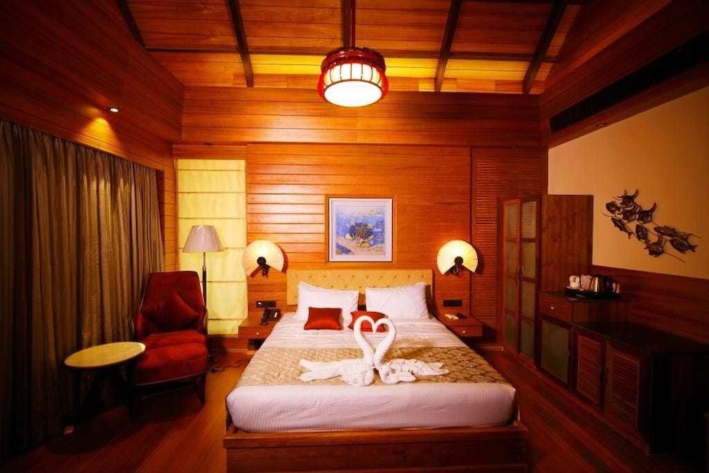 Premium Double Room, 1 Queen Bed, Garden View