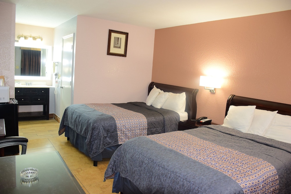 Standard Room, 2 Double Beds, Smoking photo 1