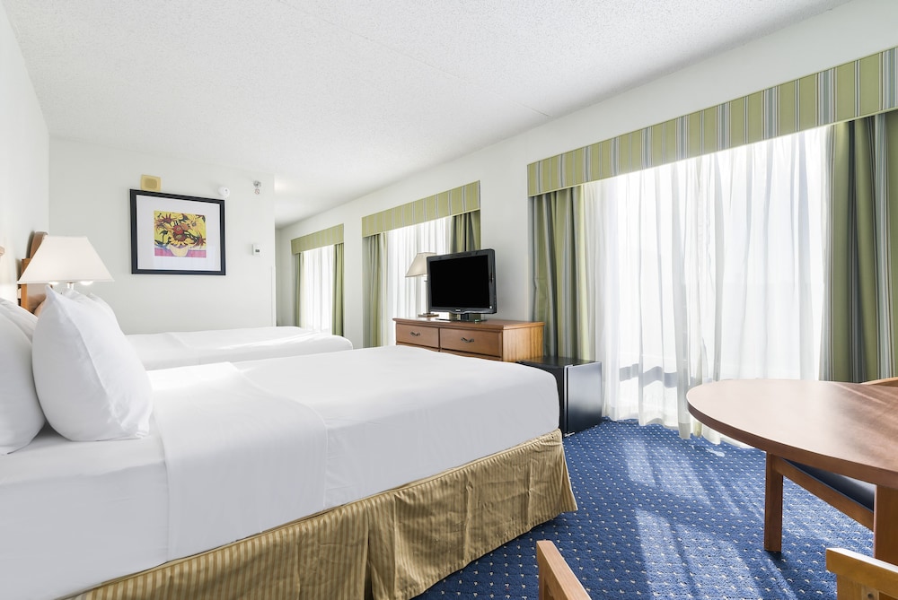 Premium Double Room, 2 Double Beds, Corner View photo 1