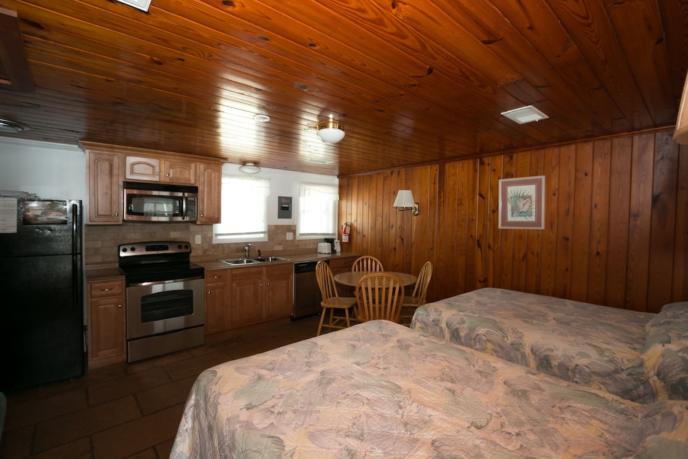 Standard Studio, 2 Double Beds, Kitchenette, Ocean View