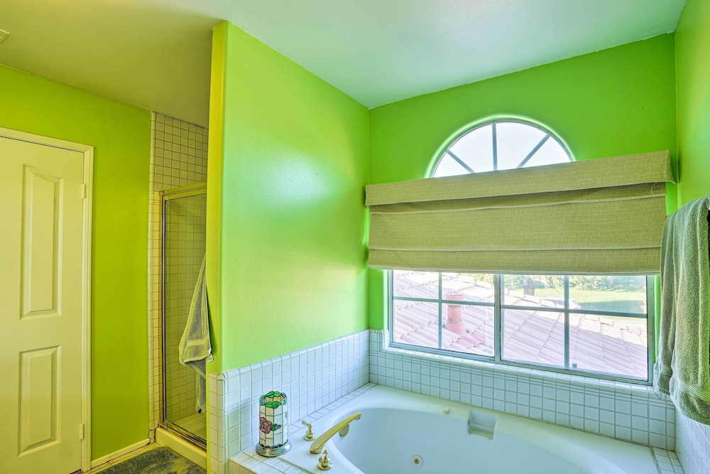 House (4 Bedrooms) photo 2