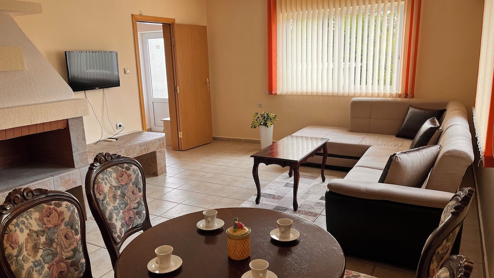 Classic Villa, 1 Bedroom photo 2