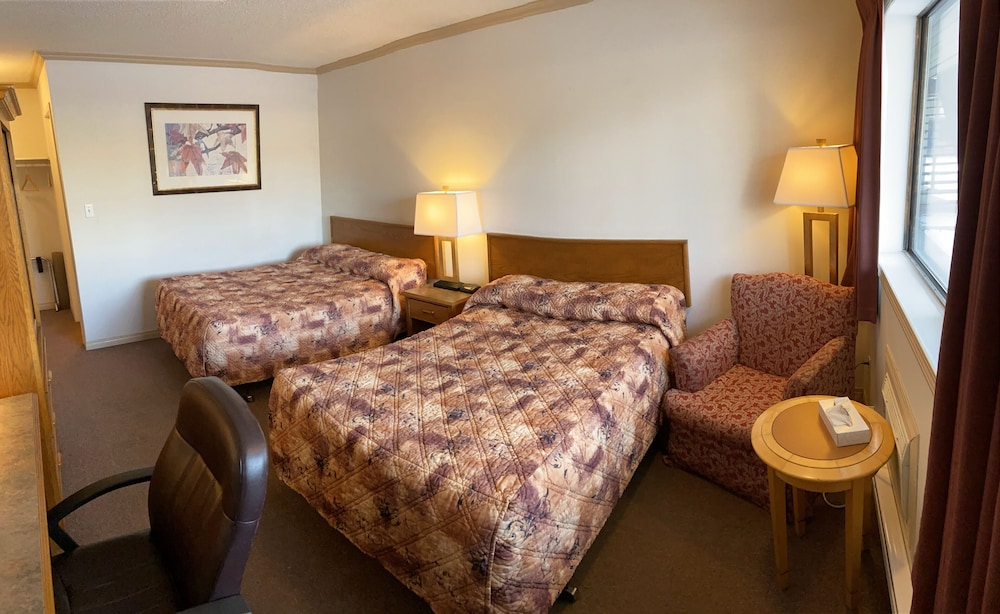 Room, 2 Double Beds, Smoking photo 1