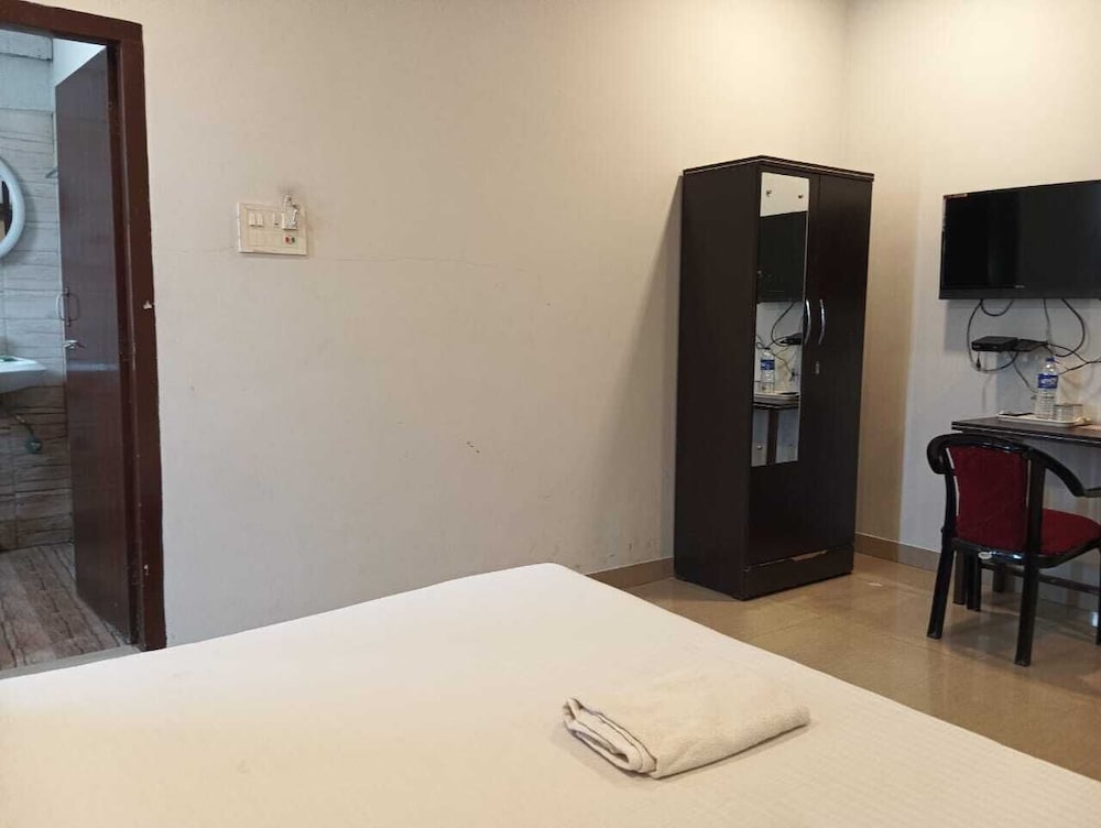 Deluxe Room, City View