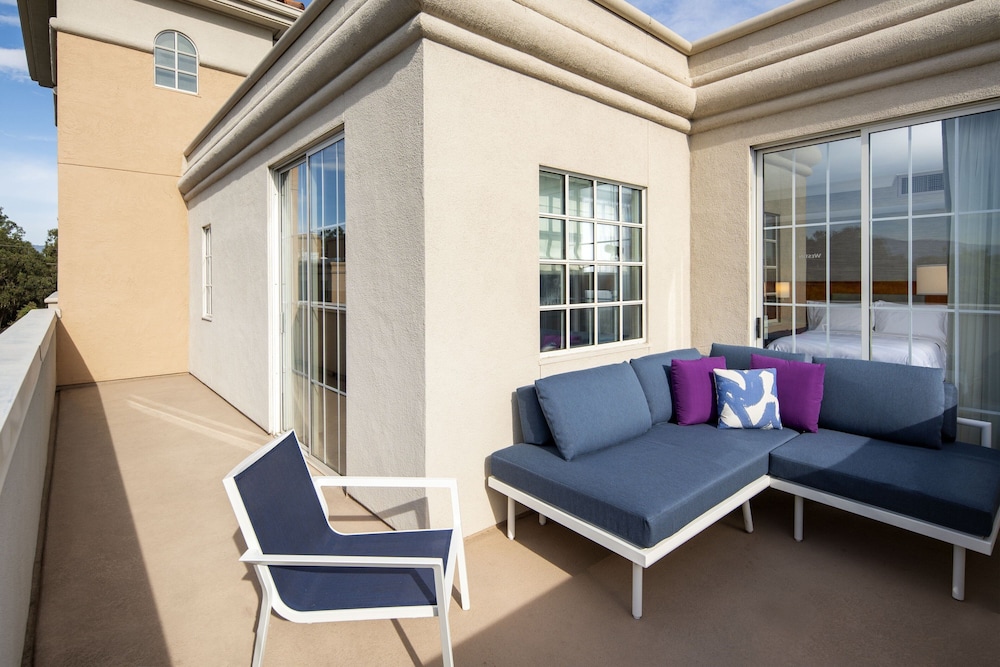Suite, 2 Double Beds, Balcony - Photo 2