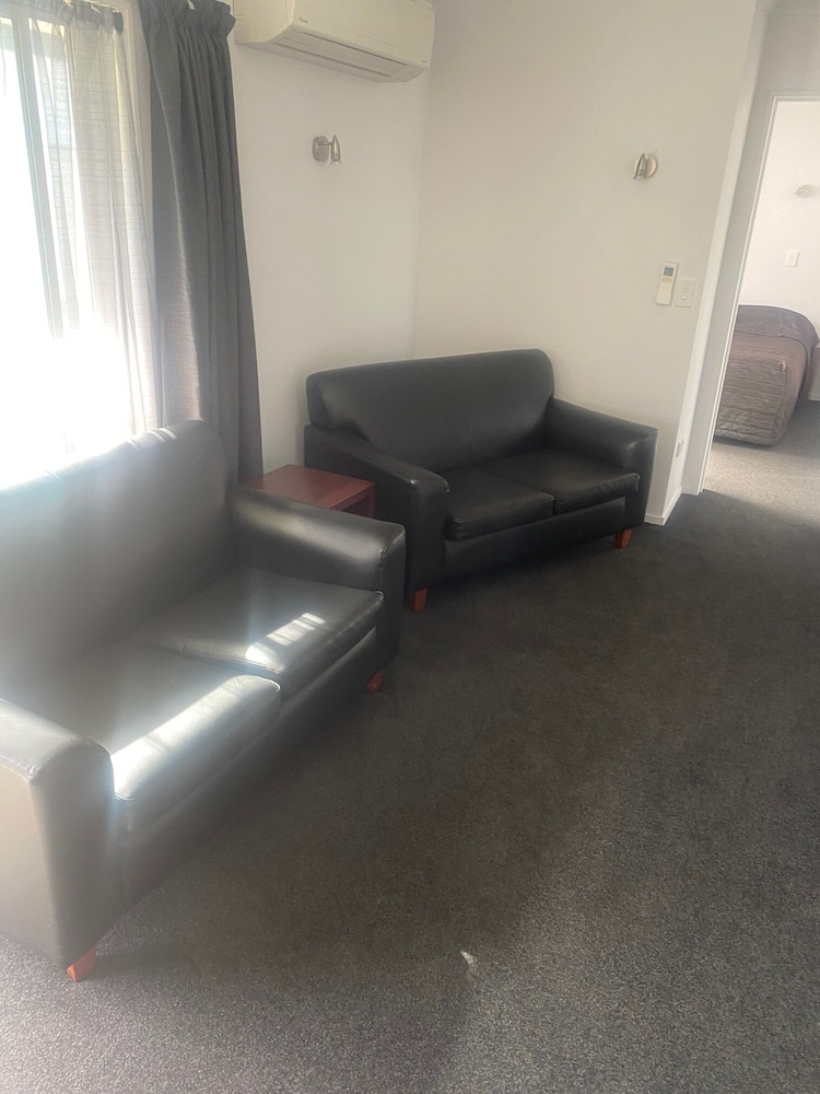 Family Apartment photo 2