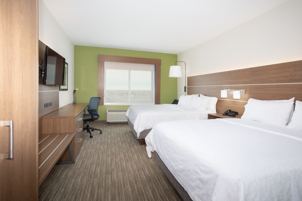Standard Room, 2 Queen Beds - Photo 3