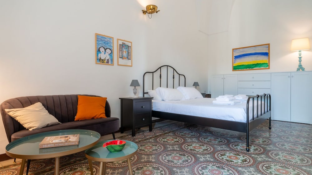Apartment, 1 Queen Bed with Sofa bed, Balcony, City View