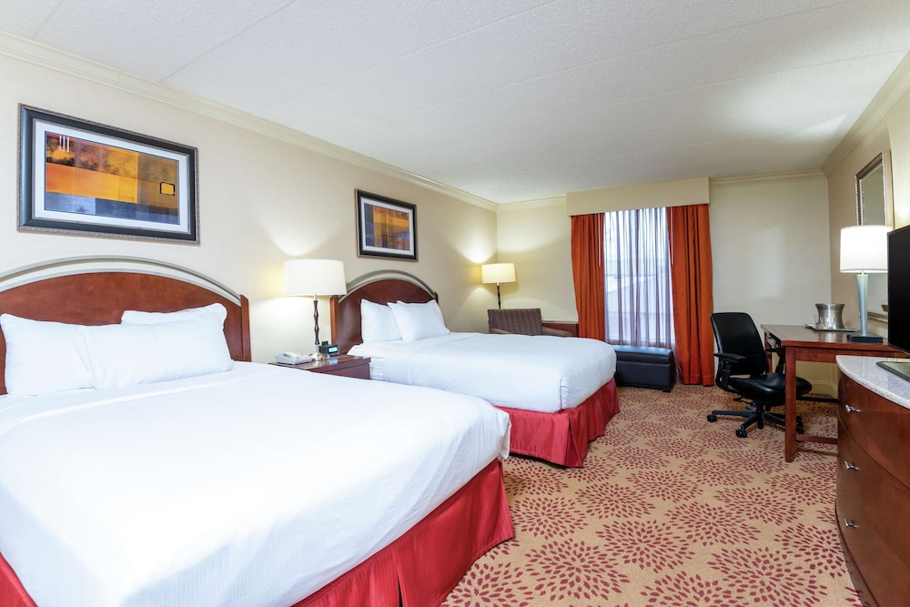 Room, 2 Queen Beds, Refrigerator - Photo 1