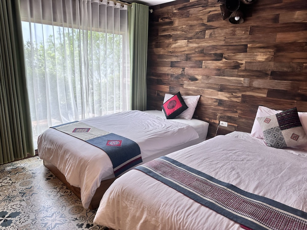 Deluxe Room, Mountain View - Photo 1