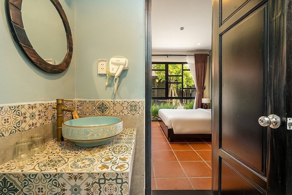 Deluxe Double Room - Photo 8
