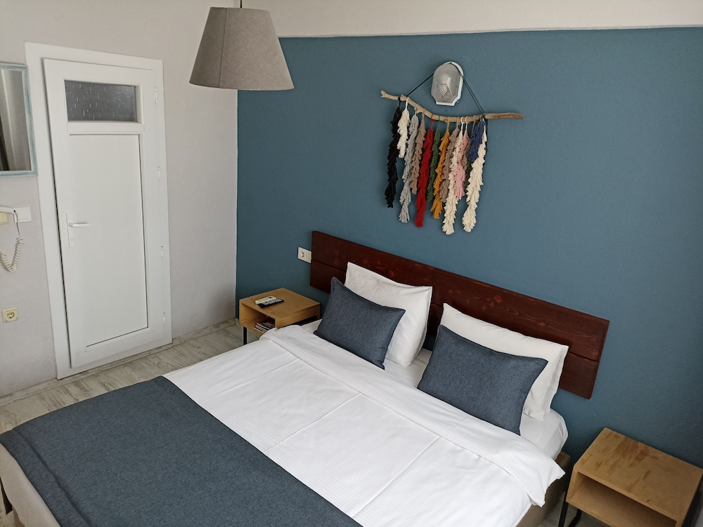 Standard Double Room photo 3