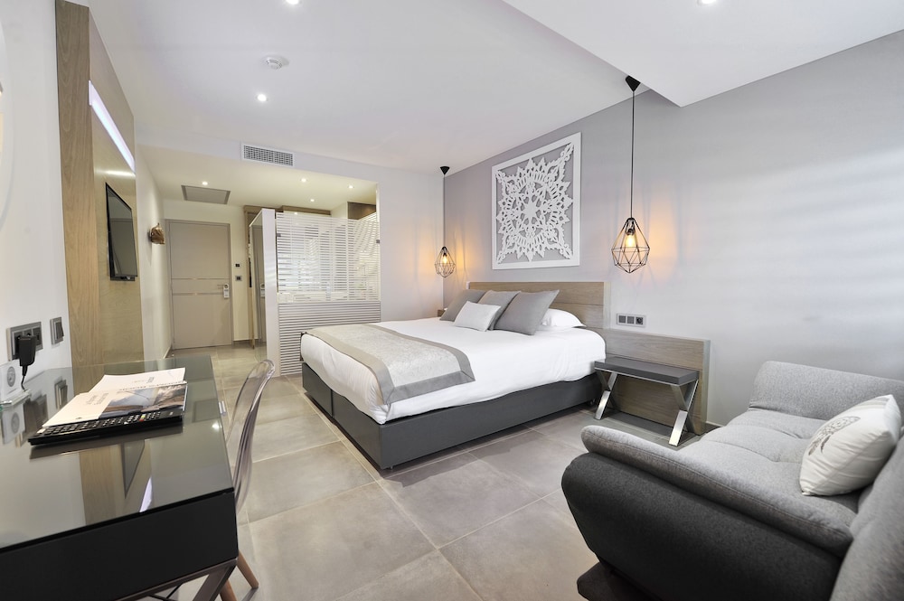 Superior Room - Photo 4
