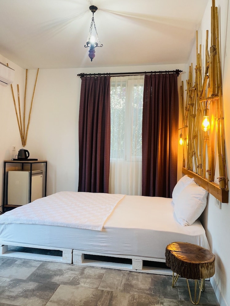 Design Double Room, 1 Queen Bed, Garden View, photo 6