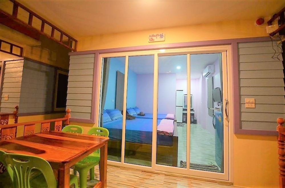 Quadruple Bungalow photo 3