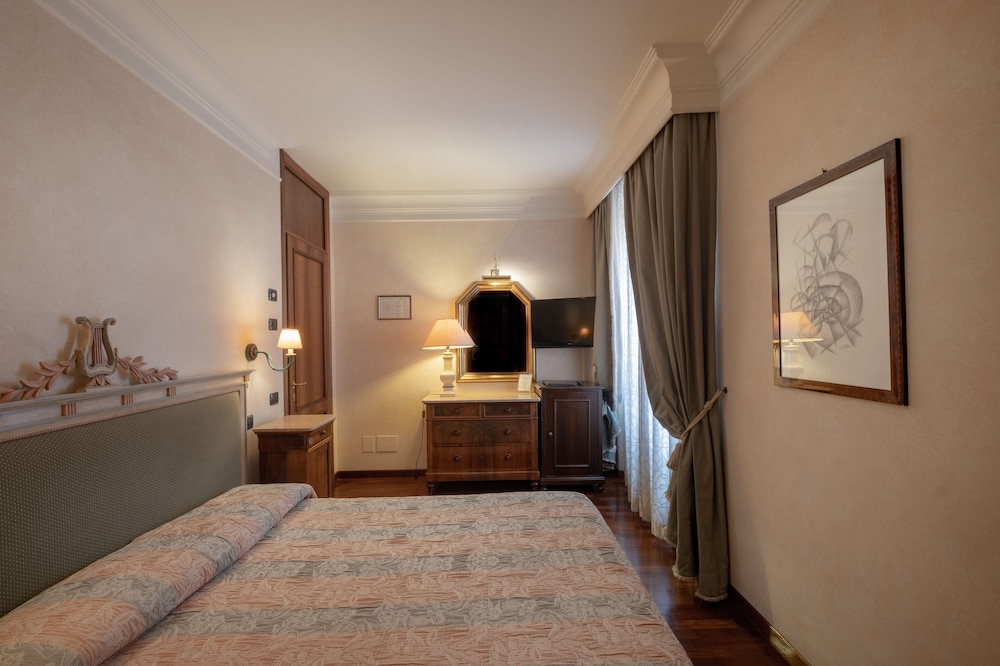 Economy Double Room - Photo 1