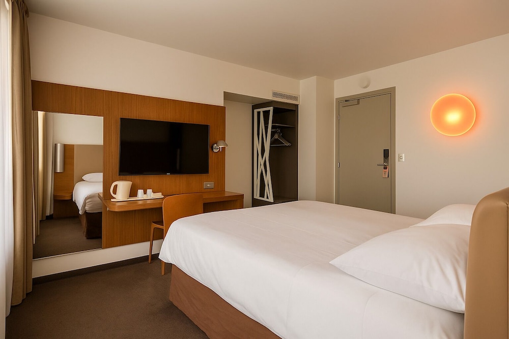 Standard Studio, 1 Queen Bed - Photo 3