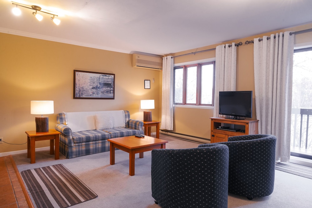 Apartment 503 Mountain View
