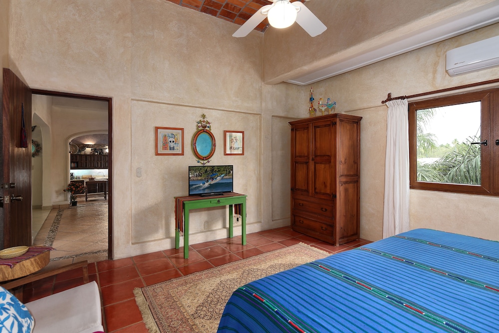 Large Double Room photo 2