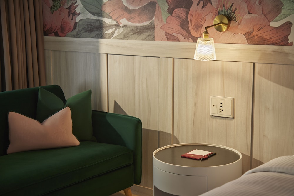 Jacuzzi Guest Room - Photo 3