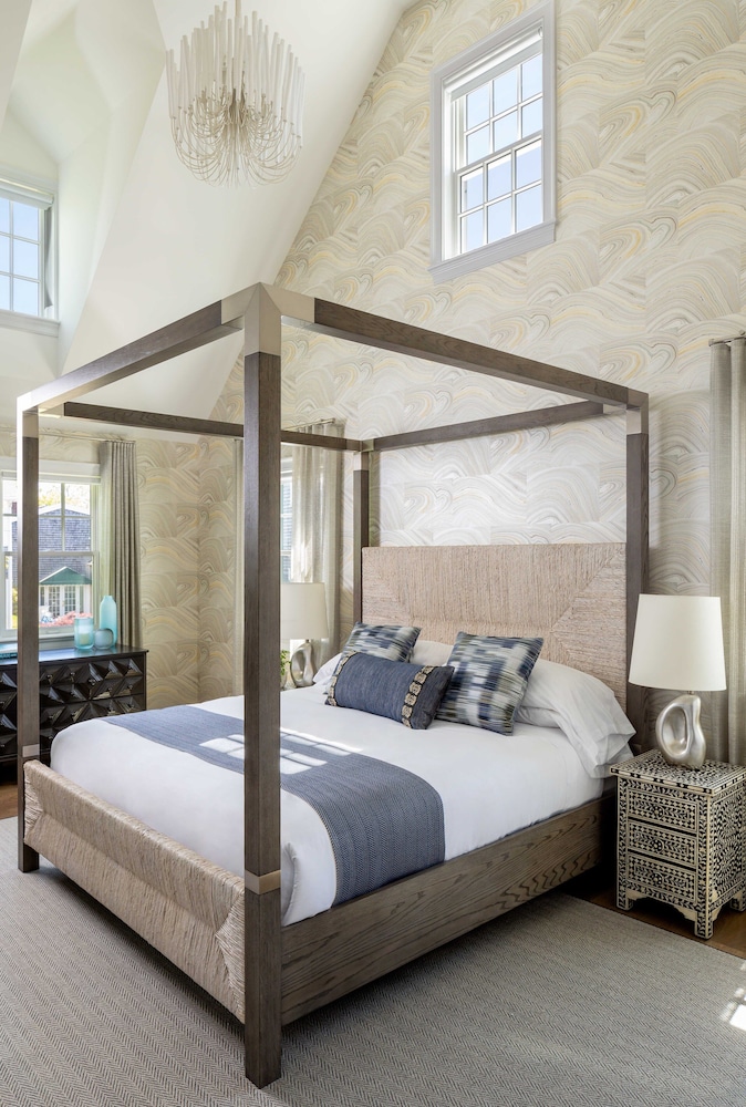Suite, 1 King Bed with Sofa bed, Accessible