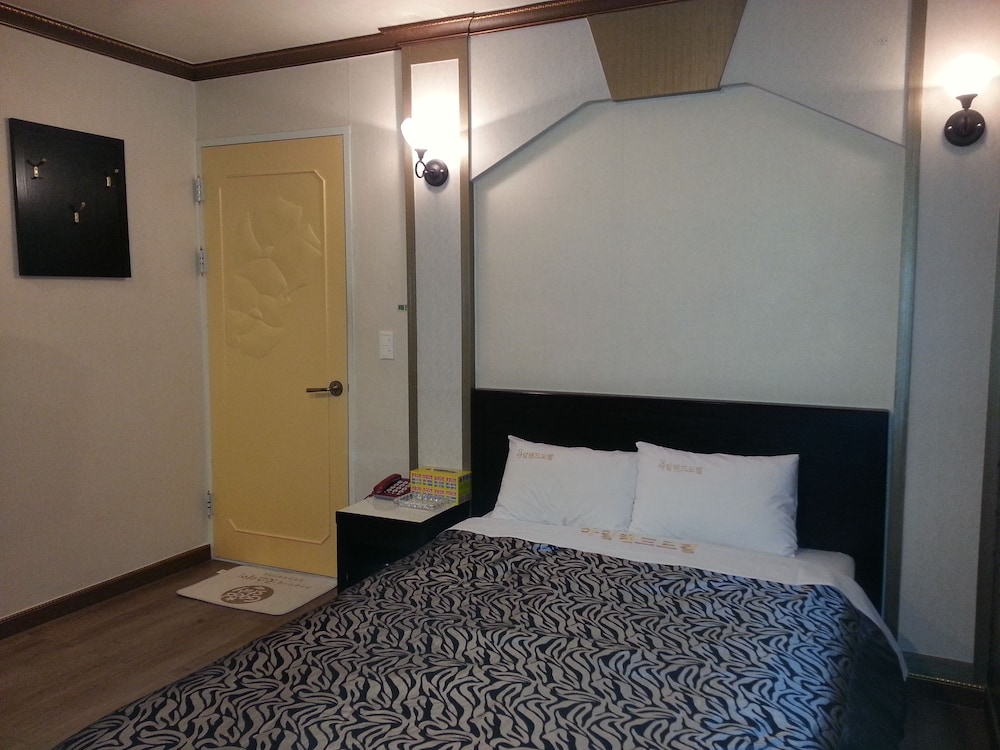 Standard Double Room photo 3