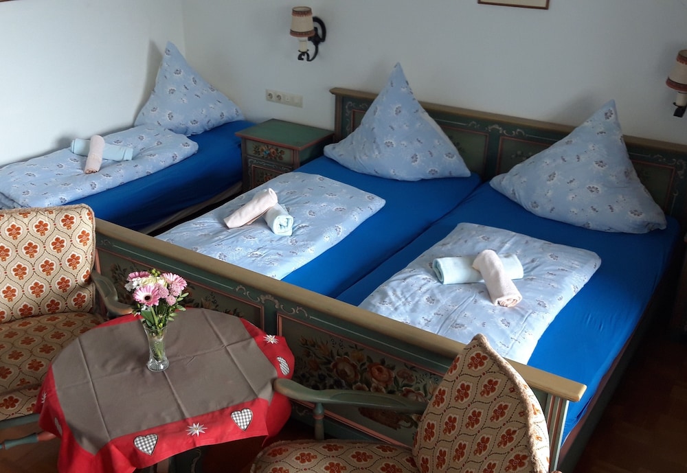 Triple Room, Balcony photo 1