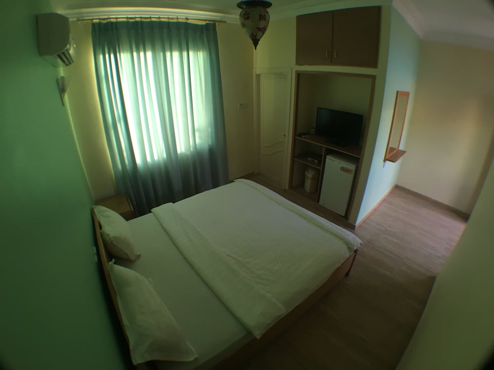 Triple Room, Private Bathroom photo 1
