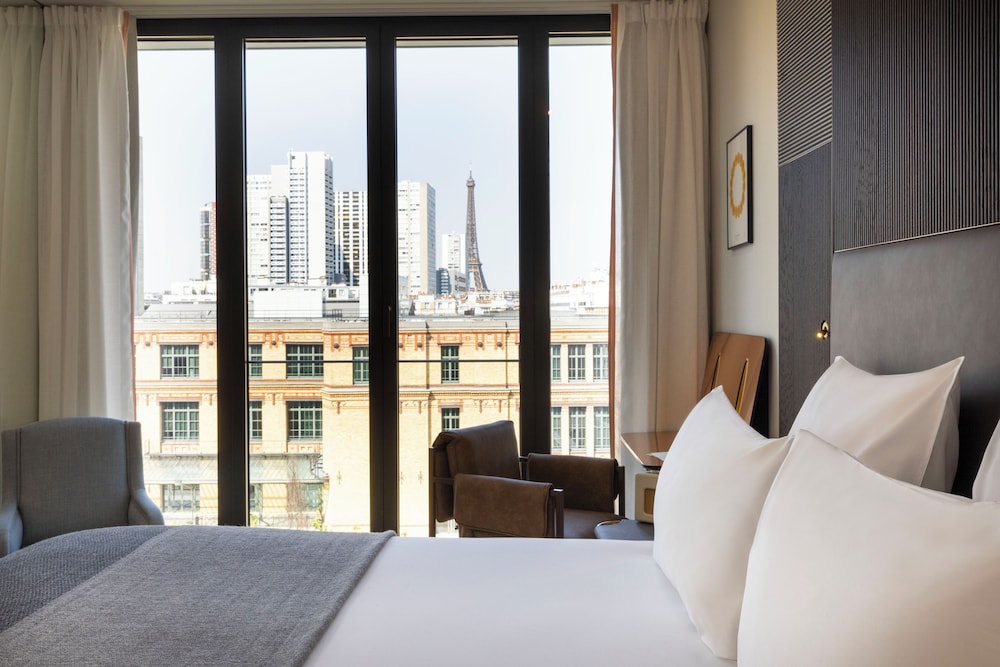 Deluxe Double Room (Grise vue Tour Eiffel)