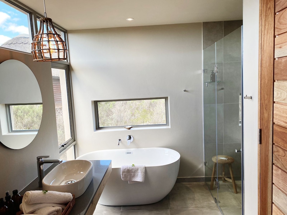 Deluxe Double or Twin Room, 1 Bedroom, Mountain View photo 3