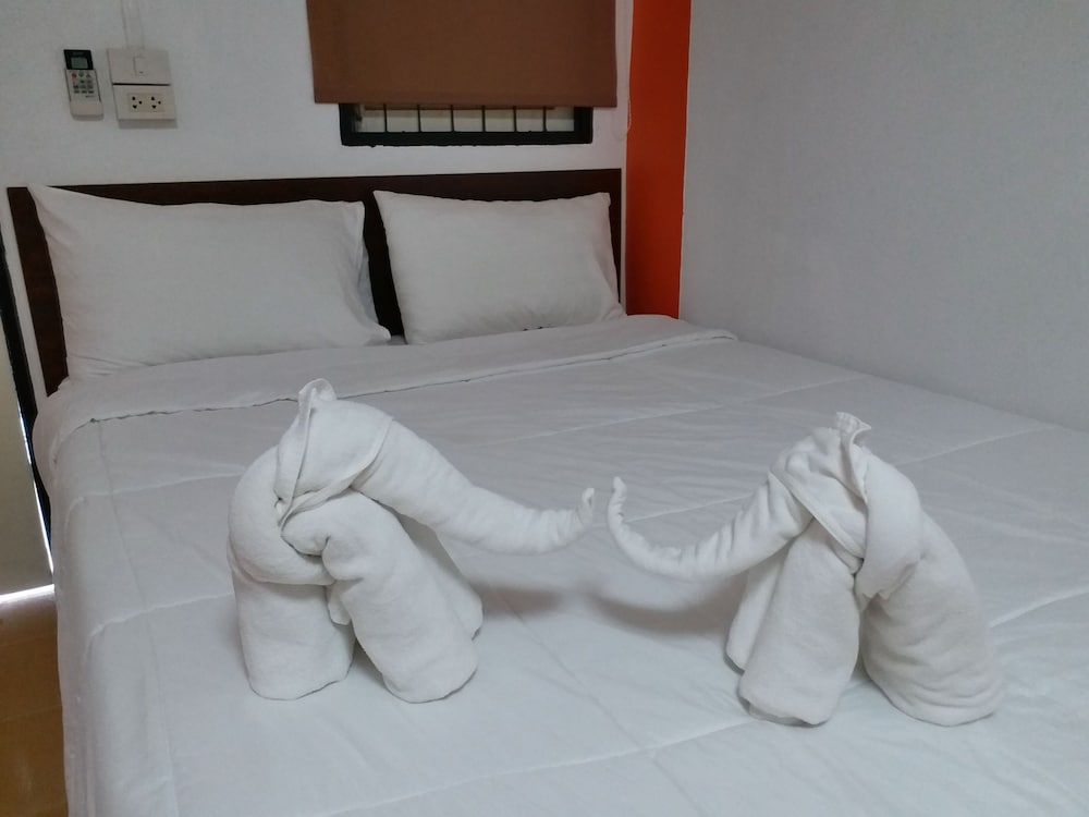 Room, 1 King Bed photo 3