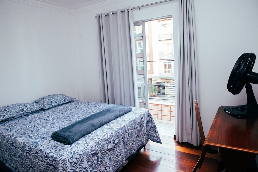 Apartment photo 2