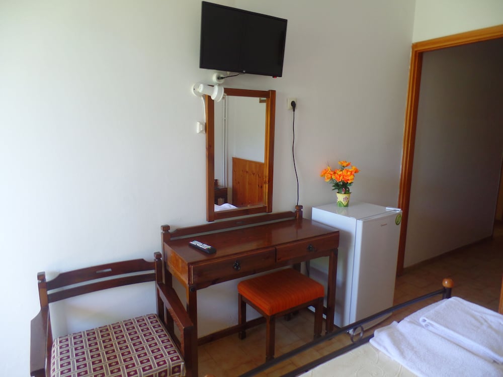 Double Room - Photo 3