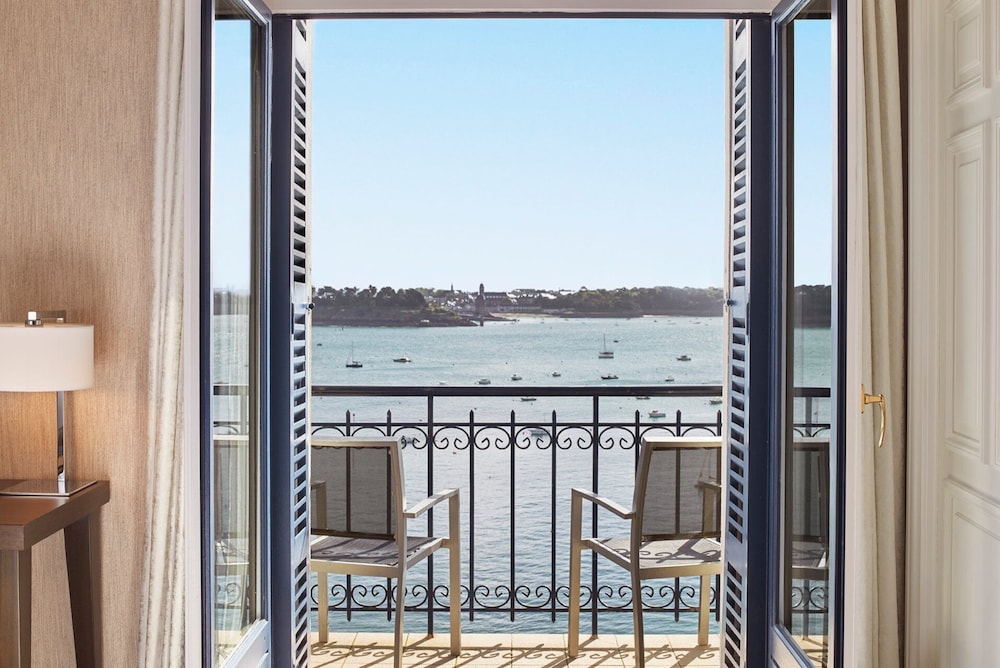 Prestige Sea Room photo