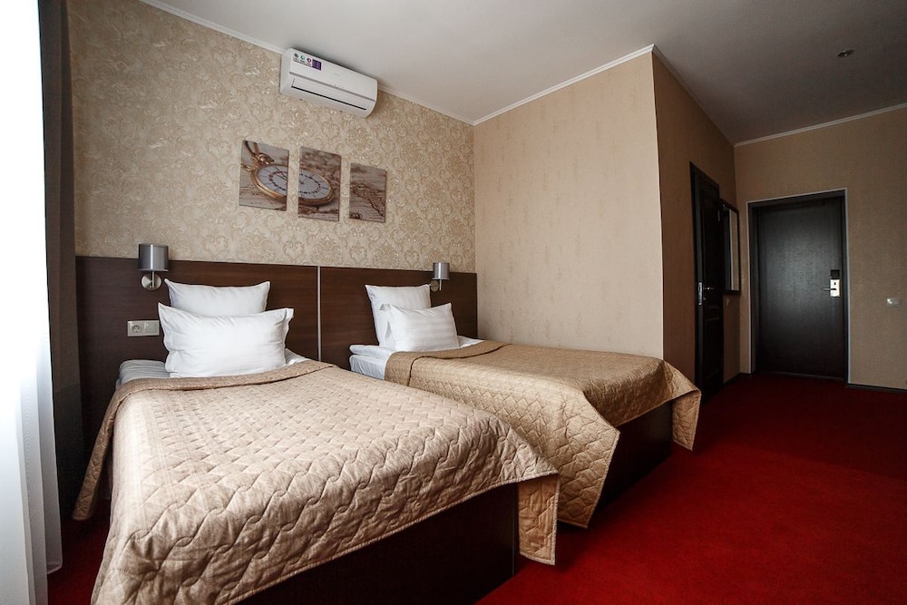 Standard Double or Twin Room photo 1