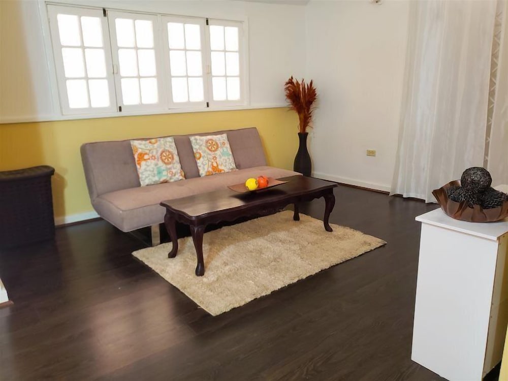 Family Apartment photo 3