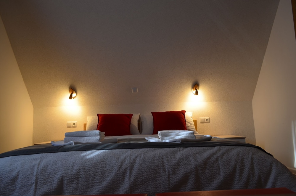 Standard Twin Room photo 2