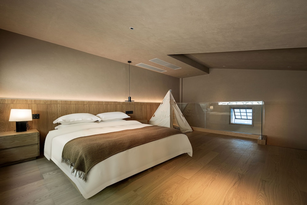Family Twin Room, Hill View